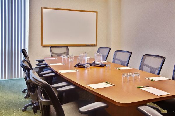 Holiday Inn DES MOINES-AIRPORT/CONF CENTER (Des Moines)